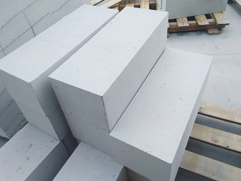 2017年我國化工新材料行業(yè)相關(guān)政策法規(guī)、運營特征與影響未來發(fā)展因素分析